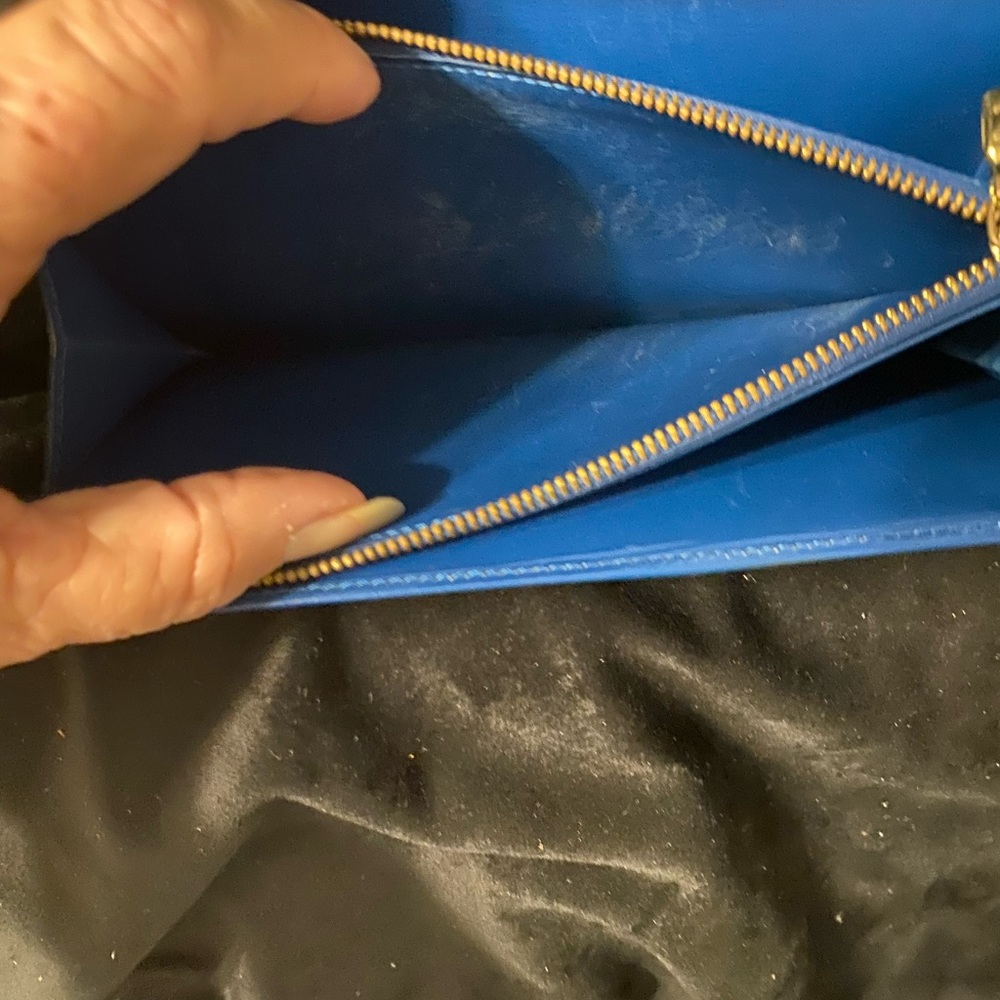 Louis Vuitton Blue EPI Long Snap Wallet - Picture 4 of 8
